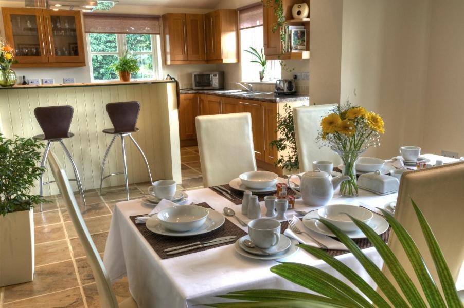 Sunset House Bed And Breakfast 이스트 헐링 외부 사진